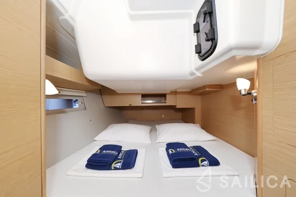Dufour 390 Grand Large - Yacht Charter Sailica