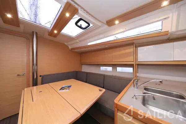 Dufour 390 Grand Large - Yacht Charter Sailica