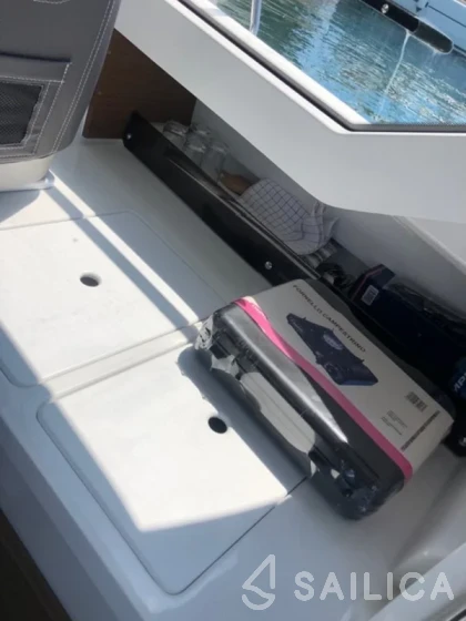 Merry Fisher 795 - Yacht Charter Sailica