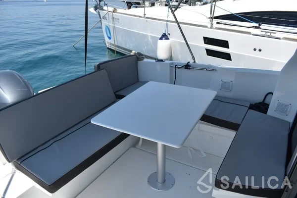 Merry Fisher 795 - Yacht Charter Sailica
