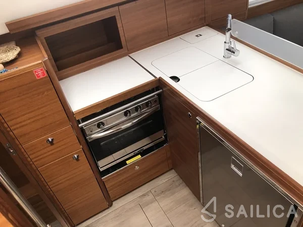 Elan Impression 40.1 - Yacht Charter Sailica