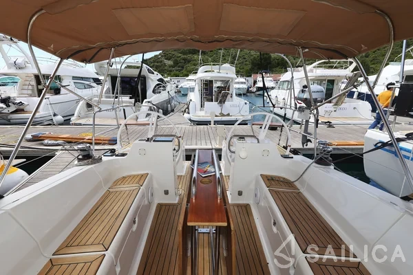 Elan Impression 40.1 - Yacht Charter Sailica
