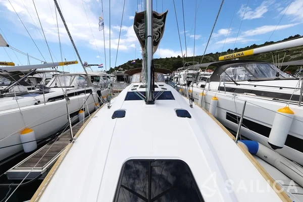 Elan Impression 40.1 - Yacht Charter Sailica