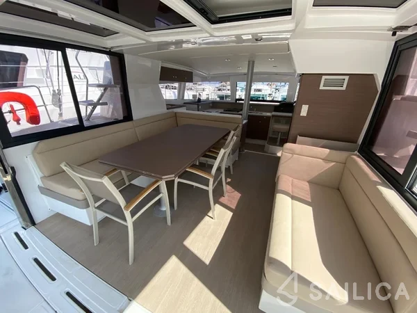 Bali 4.1 - Yacht Charter Sailica