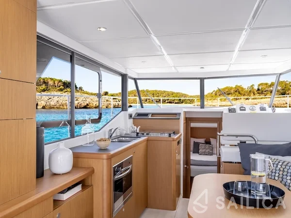 Swift Trawler 30 - Yacht Charter Sailica