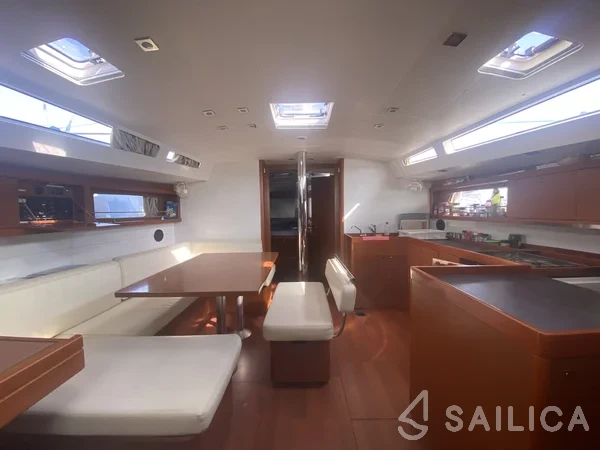 Oceanis 48 - Yacht Charter Sailica