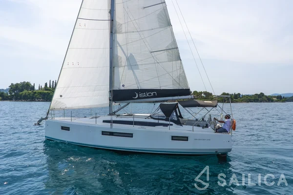 Sun Odyssey 410 - Yacht Charter Sailica