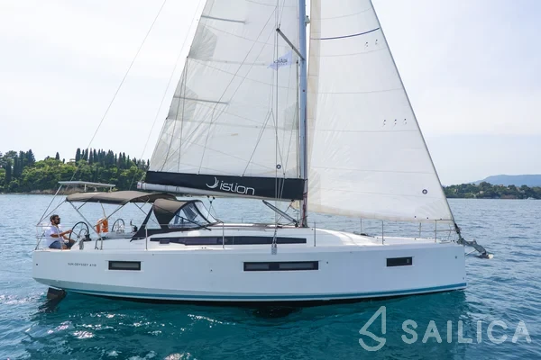 Sun Odyssey 410 - Yacht Charter Sailica