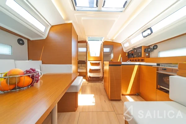 Sun Odyssey 410 - Yacht Charter Sailica