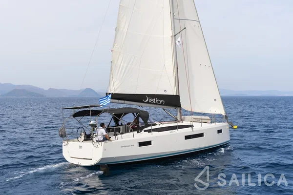 Sun Odyssey 410 - Yacht Charter Sailica
