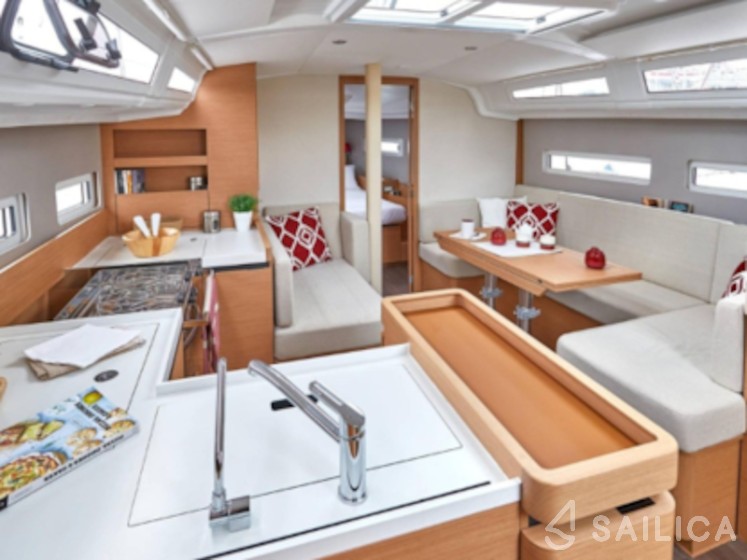 Sun Odyssey 410 - Yacht Charter Sailica