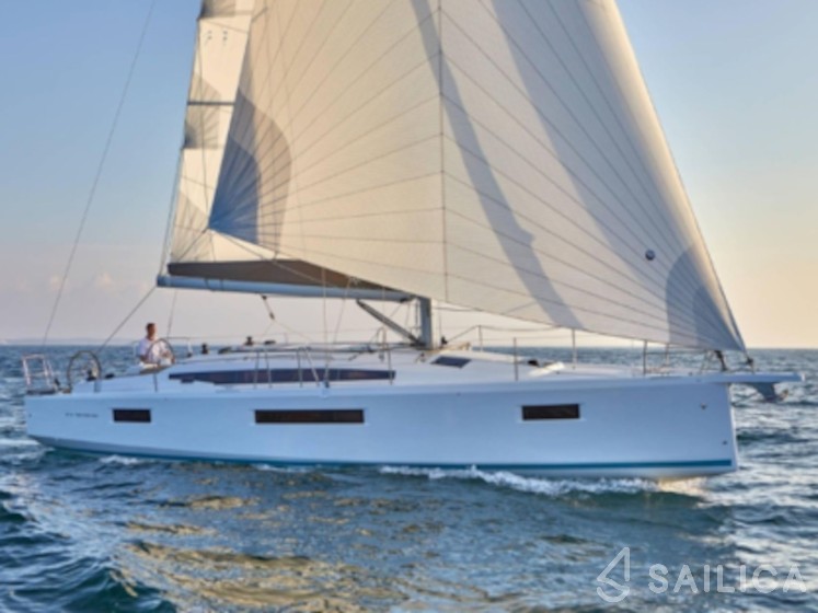 Sun Odyssey 410 - Yacht Charter Sailica
