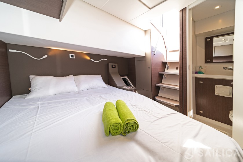Bali 4.8  - Yacht Charter Sailica