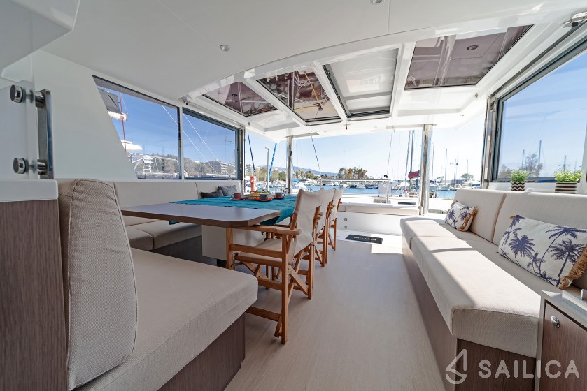 Bali 4.8  - Yacht Charter Sailica
