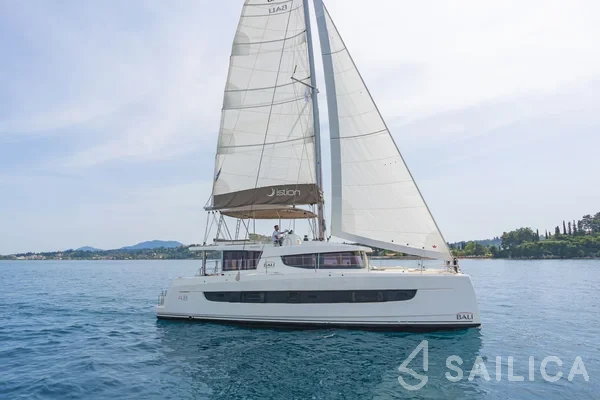 Bali 4.8  - Yacht Charter Sailica