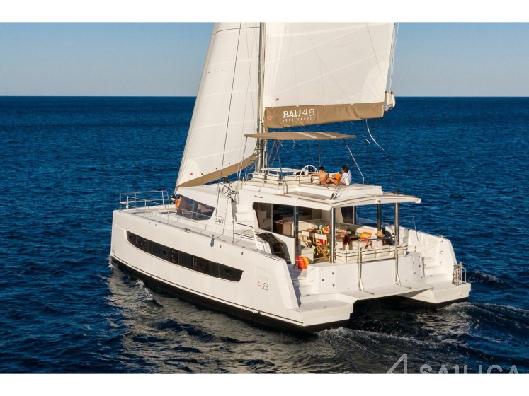 Bali 4.8  - Yacht Charter Sailica