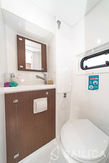 Bali 4.8  - Yacht Charter Sailica
