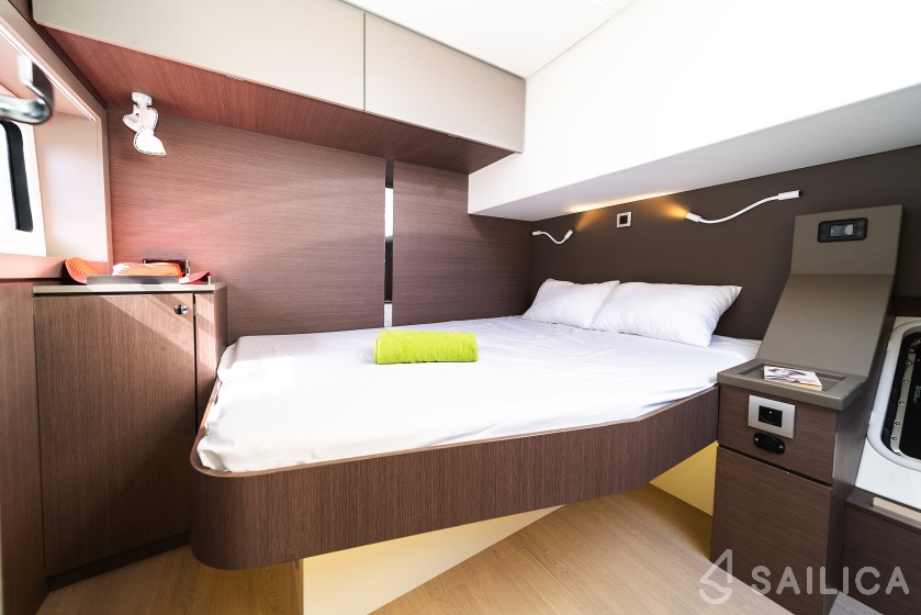 Bali 4.8  - Yacht Charter Sailica