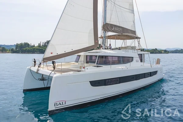 Bali 4.8  - Yacht Charter Sailica