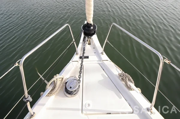 Oceanis 51.1 - Yacht Charter Sailica