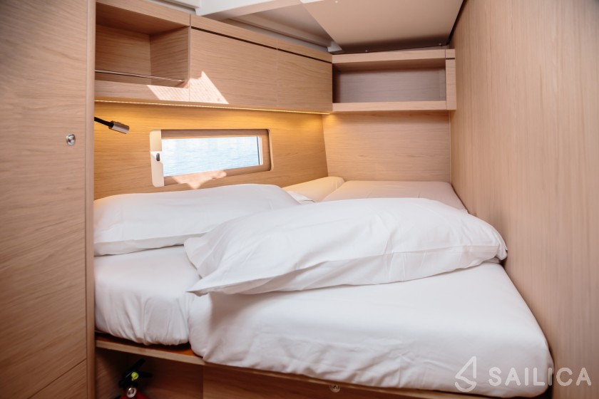 Oceanis 46.1 - Yacht Charter Sailica