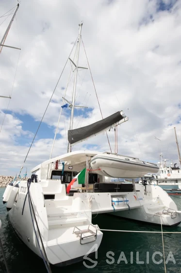 Lagoon 46  - Yacht Charter Sailica