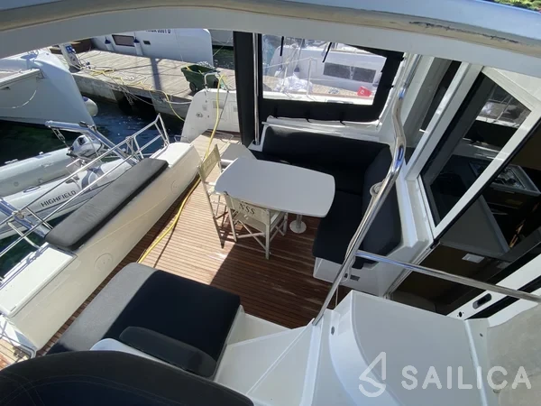 Lagoon 40 - Yacht Charter Sailica
