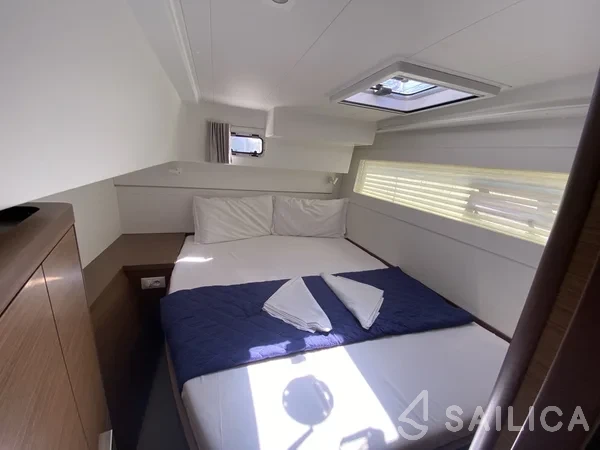 Lagoon 40 - Yacht Charter Sailica