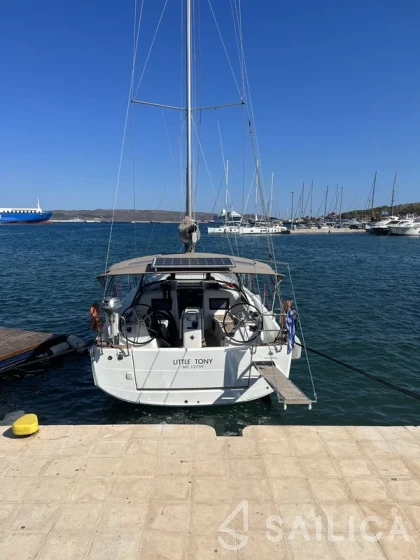 Sun Odyssey 410 - Yacht Charter Sailica