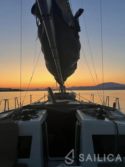Sun Odyssey 410 - Yacht Charter Sailica