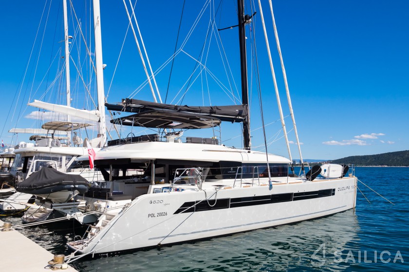 Lagoon 620 - Yacht Charter Sailica