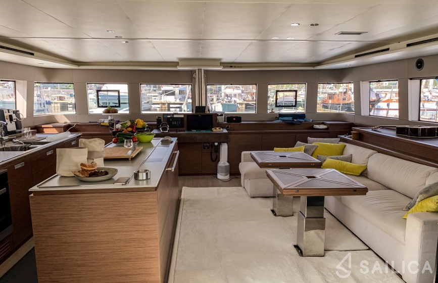 Lagoon 620 - Yacht Charter Sailica