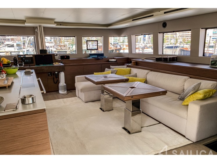 Lagoon 620 - Yacht Charter Sailica