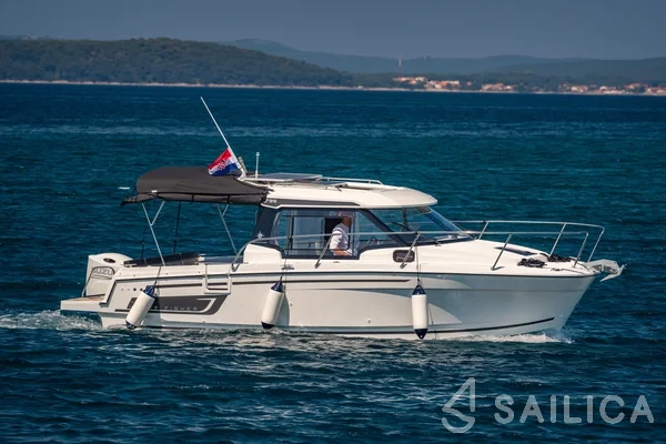 Merry Fisher 795 - Yacht Charter Sailica