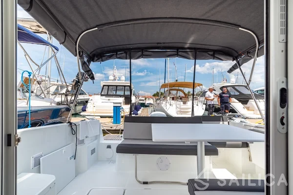 Merry Fisher 795 - Yacht Charter Sailica