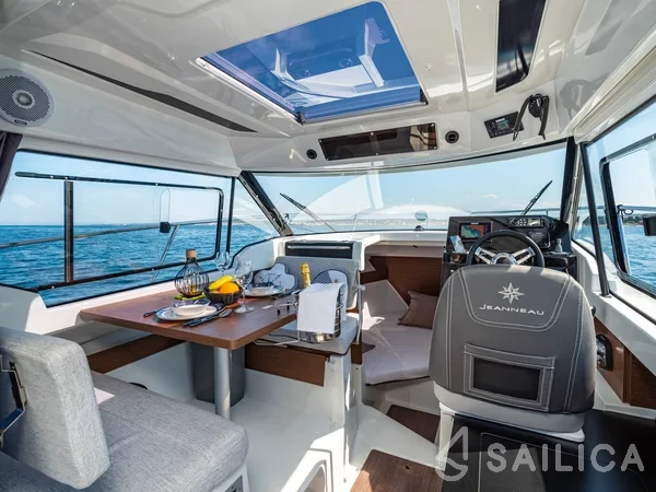 Merry Fisher 795 - Yacht Charter Sailica