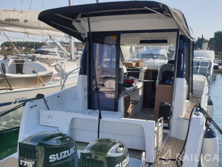 Merry Fisher 895 - Yacht Charter Sailica
