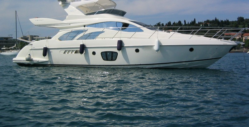 Azimut 55 - Yacht Charter Sailica
