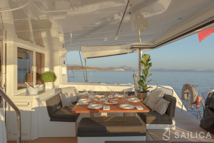 Lagoon 52F - Yacht Charter Sailica