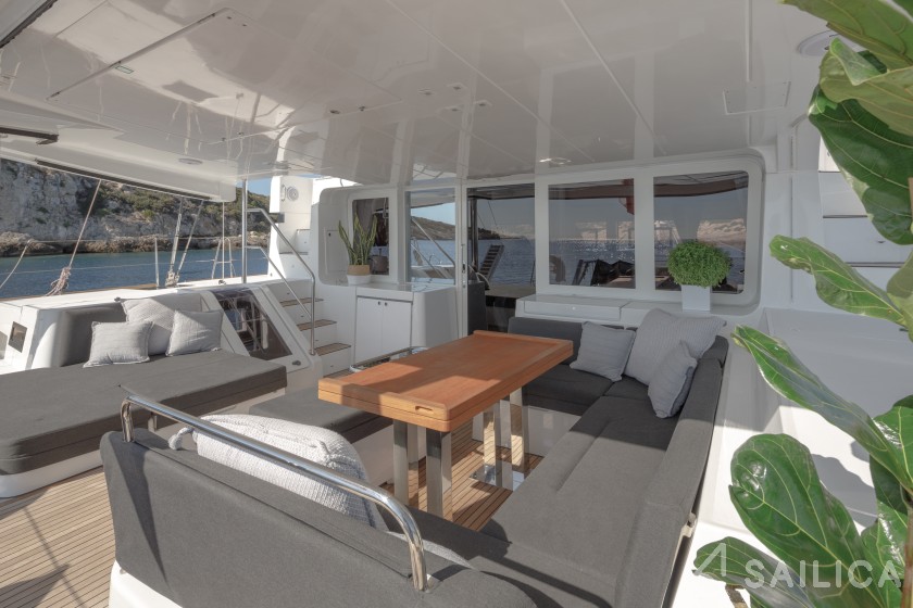 Lagoon 52F - Yacht Charter Sailica