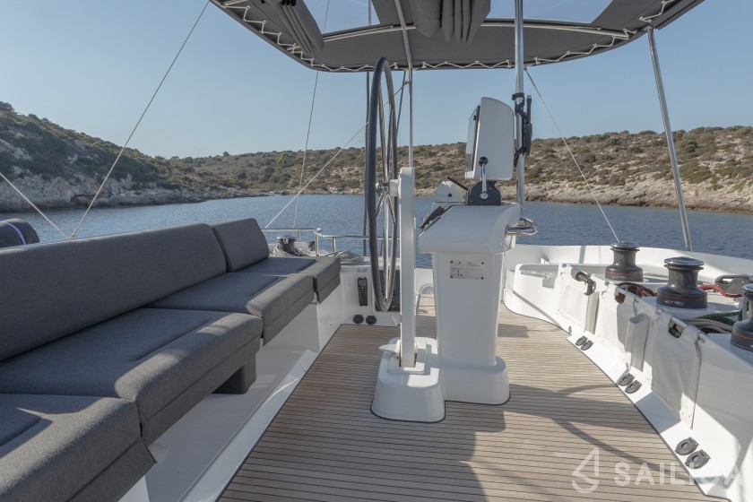 Lagoon 52F - Yacht Charter Sailica