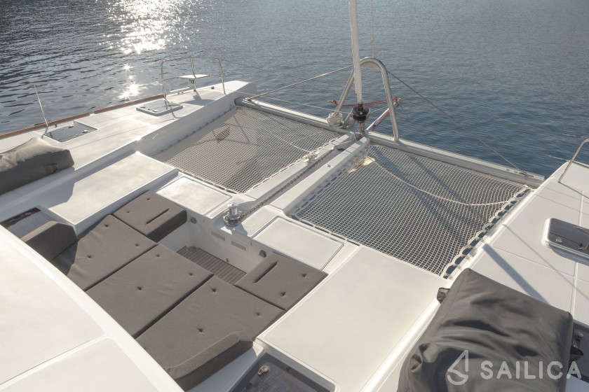 Lagoon 52F - Yacht Charter Sailica