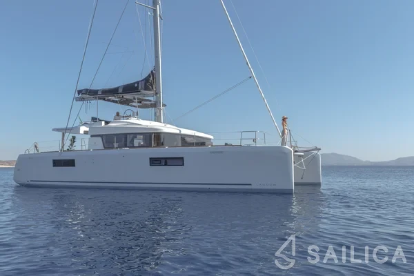 Lagoon 52F - Yacht Charter Sailica