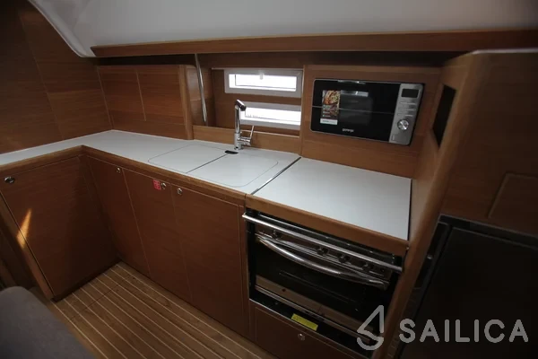 Elan Impression 45.1 - Yacht Charter Sailica