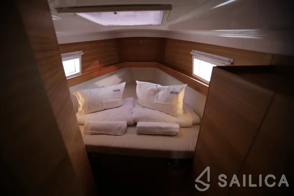 Elan Impression 45.1 - Yacht Charter Sailica