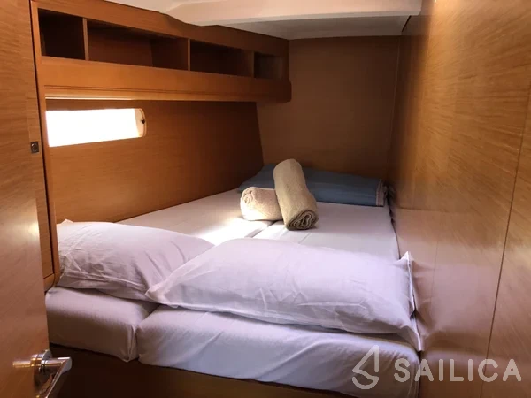 Sun Odyssey 479 - Photo #57 Sun Odyssey 479 - Yacht Charter Sailica