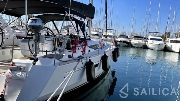 Sun Odyssey 479 - Photo #47 Sun Odyssey 479 - Yacht Charter Sailica