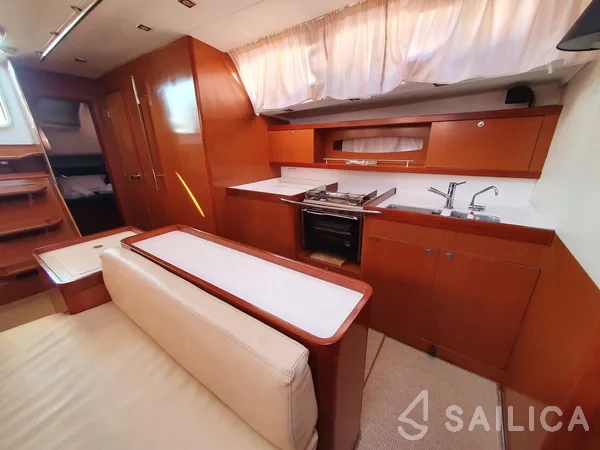 Oceanis 50 Family - Yacht Charter Sailica