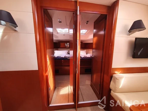 Oceanis 50 Family - Yacht Charter Sailica