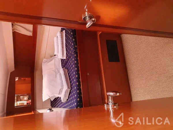 Oceanis 50 Family - Yacht Charter Sailica